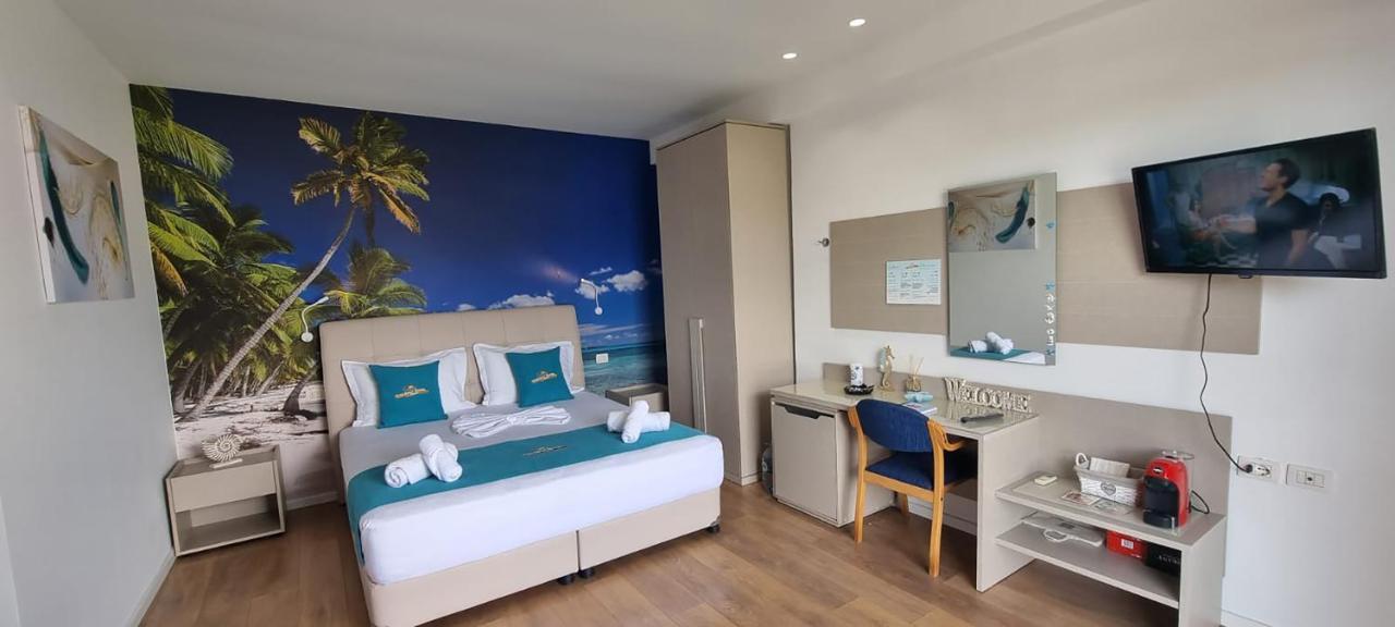 Suncoast Rooms Port Side Саранда Экстерьер фото