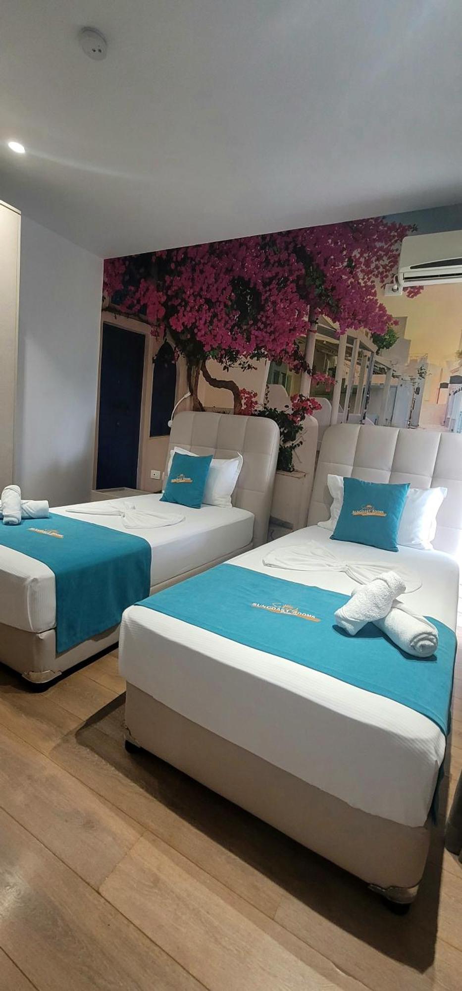 Suncoast Rooms Port Side Саранда Экстерьер фото